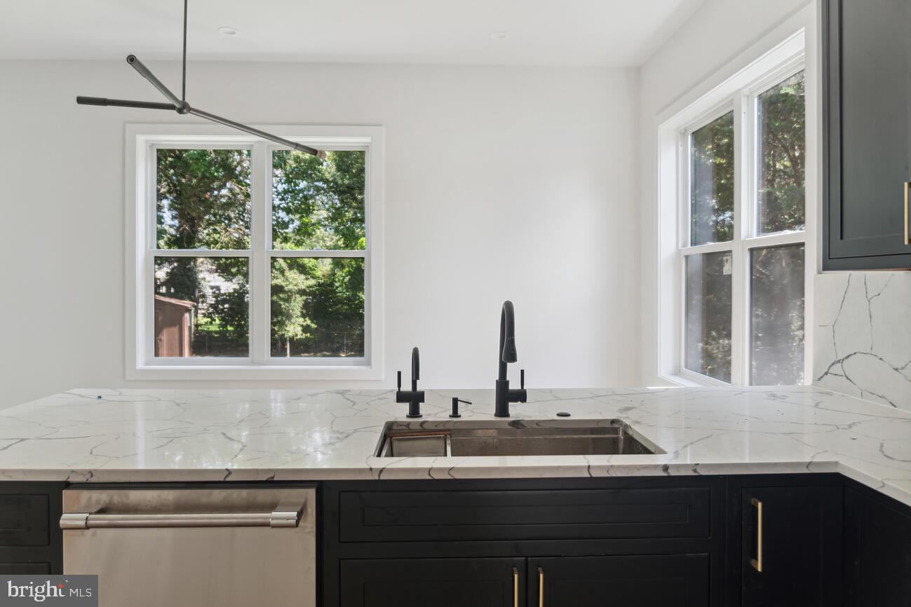 PIMMIT HILLS - Residential