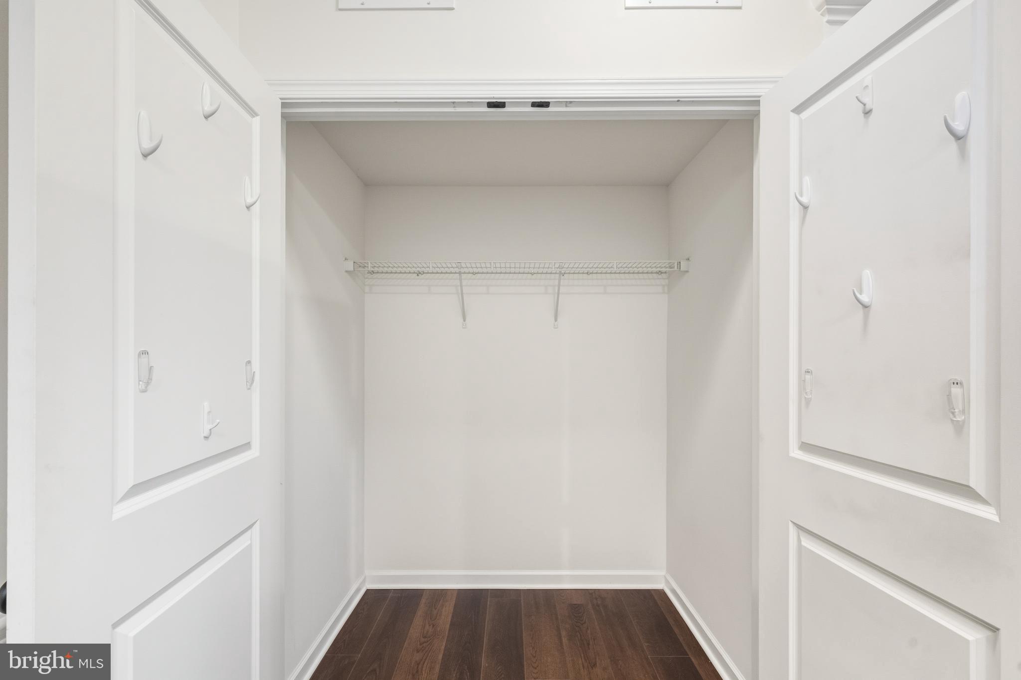 LOUDOUN VALLEY ESTATES 2 - Residential