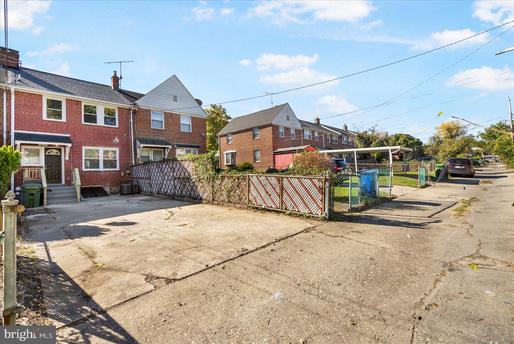 NORTHWOOD - Residential