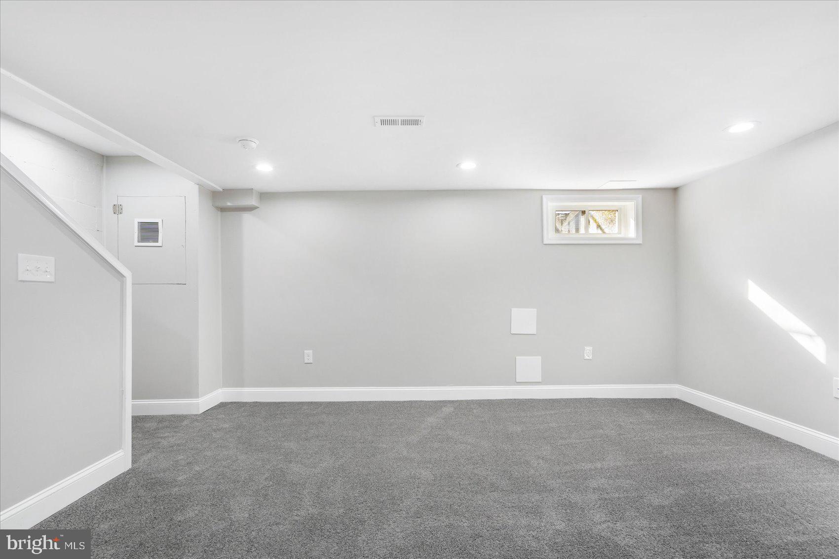 NORTHWOOD - Residential