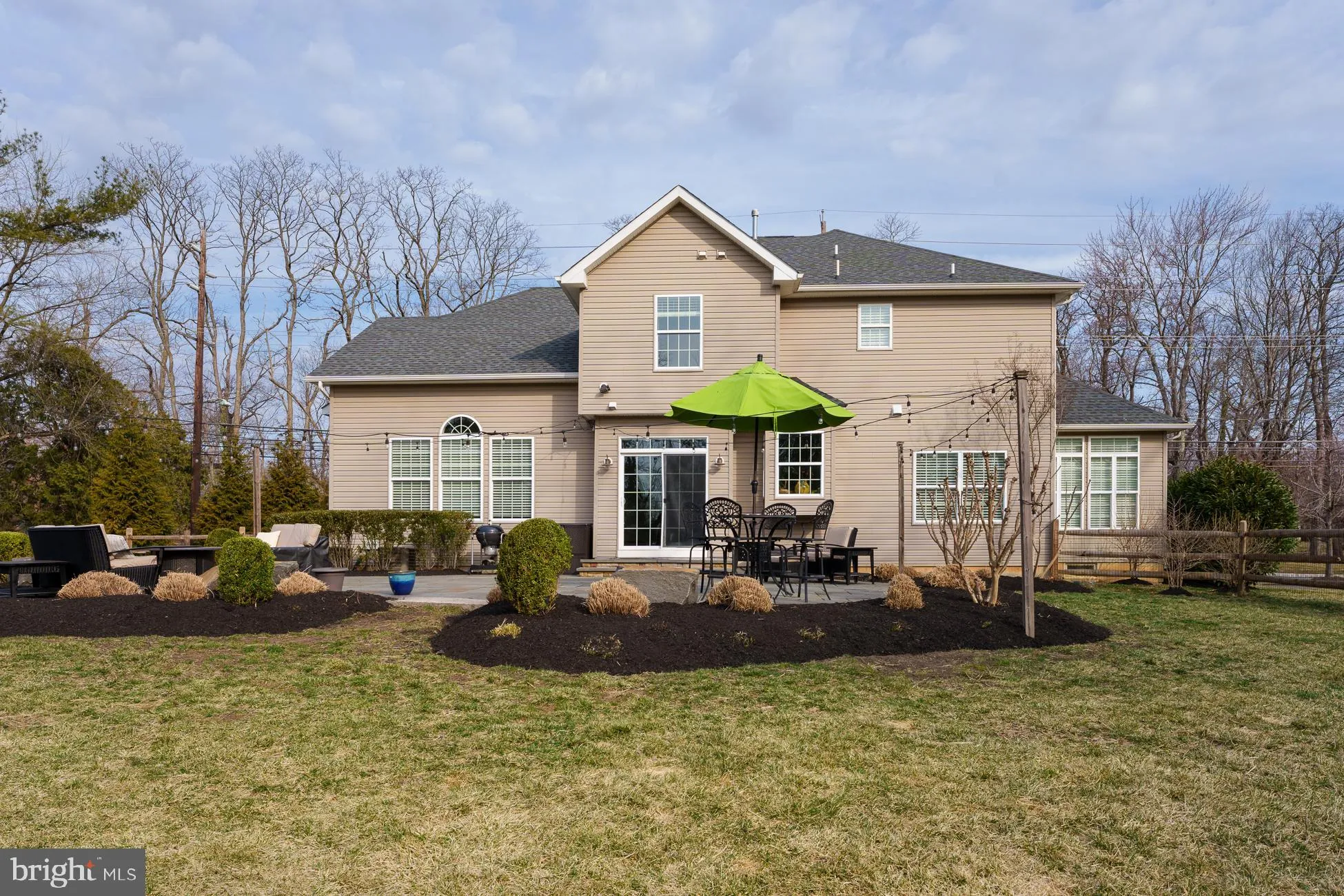 Lawrenceville, New Jersey 08648, United States, 4 Bedrooms Bedrooms, ,3 BathroomsBathrooms,Residential,Pending,89601