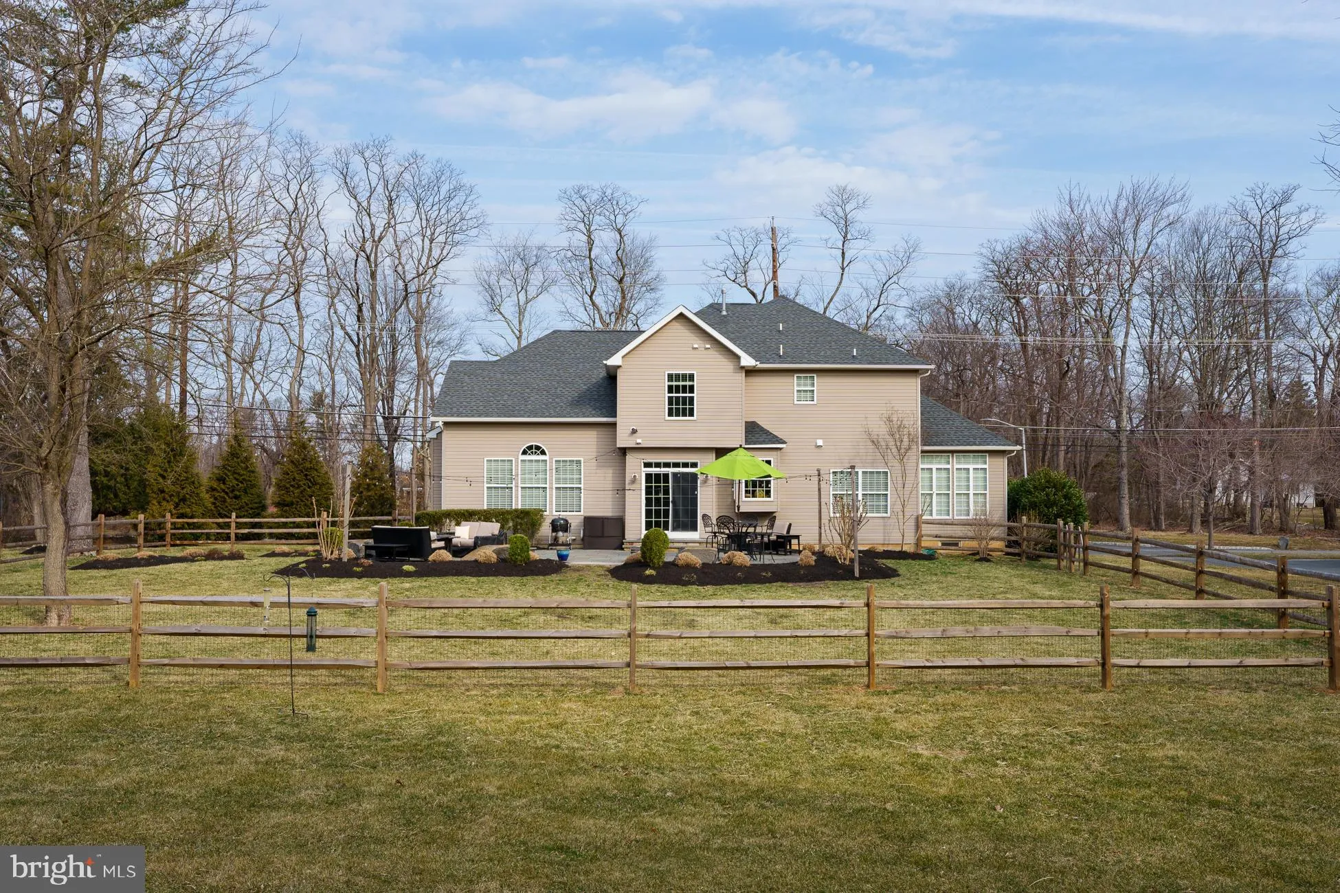 Lawrenceville, New Jersey 08648, United States, 4 Bedrooms Bedrooms, ,3 BathroomsBathrooms,Residential,Pending,89601