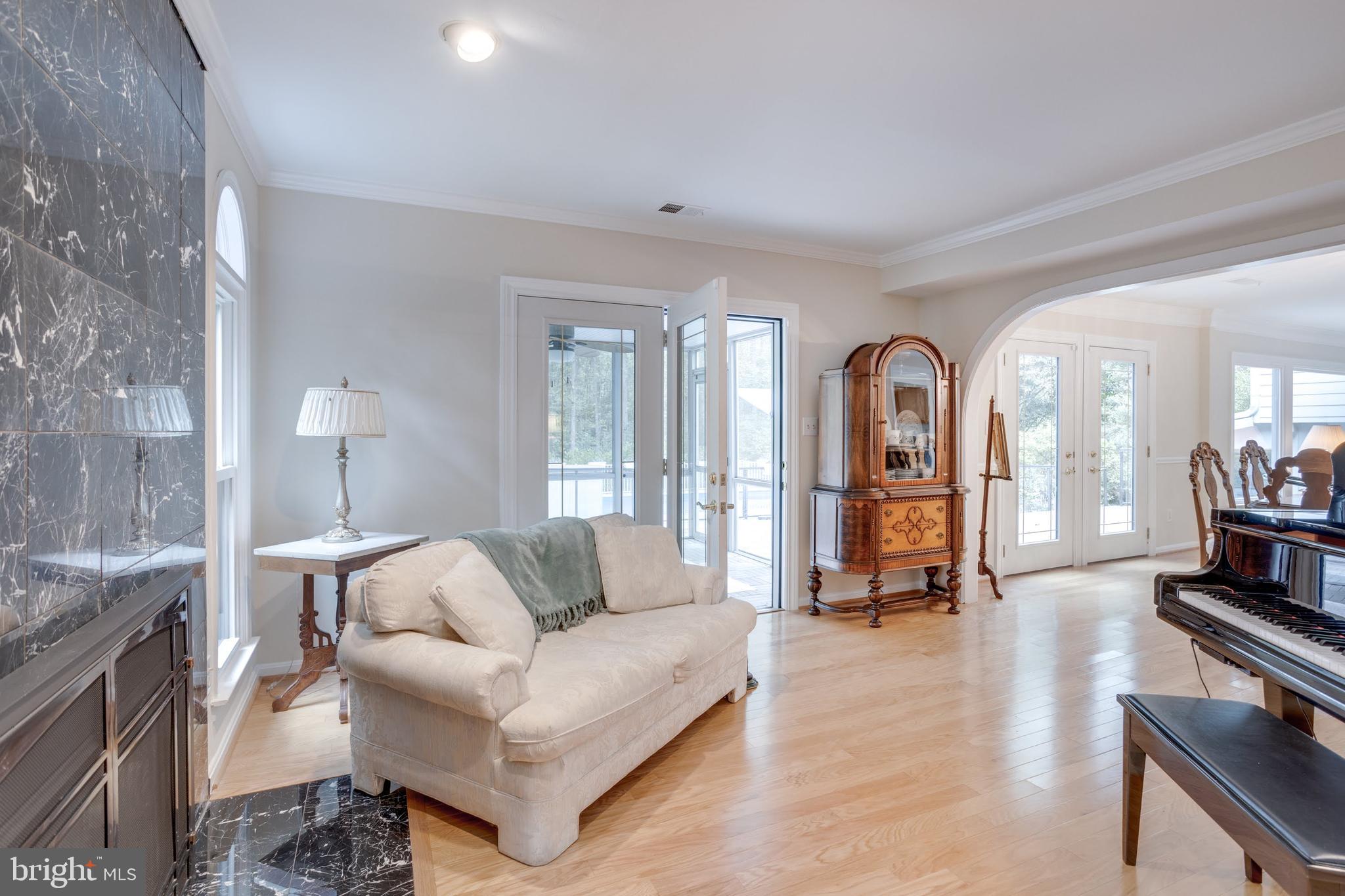 CLARKS CROSSING - Residential