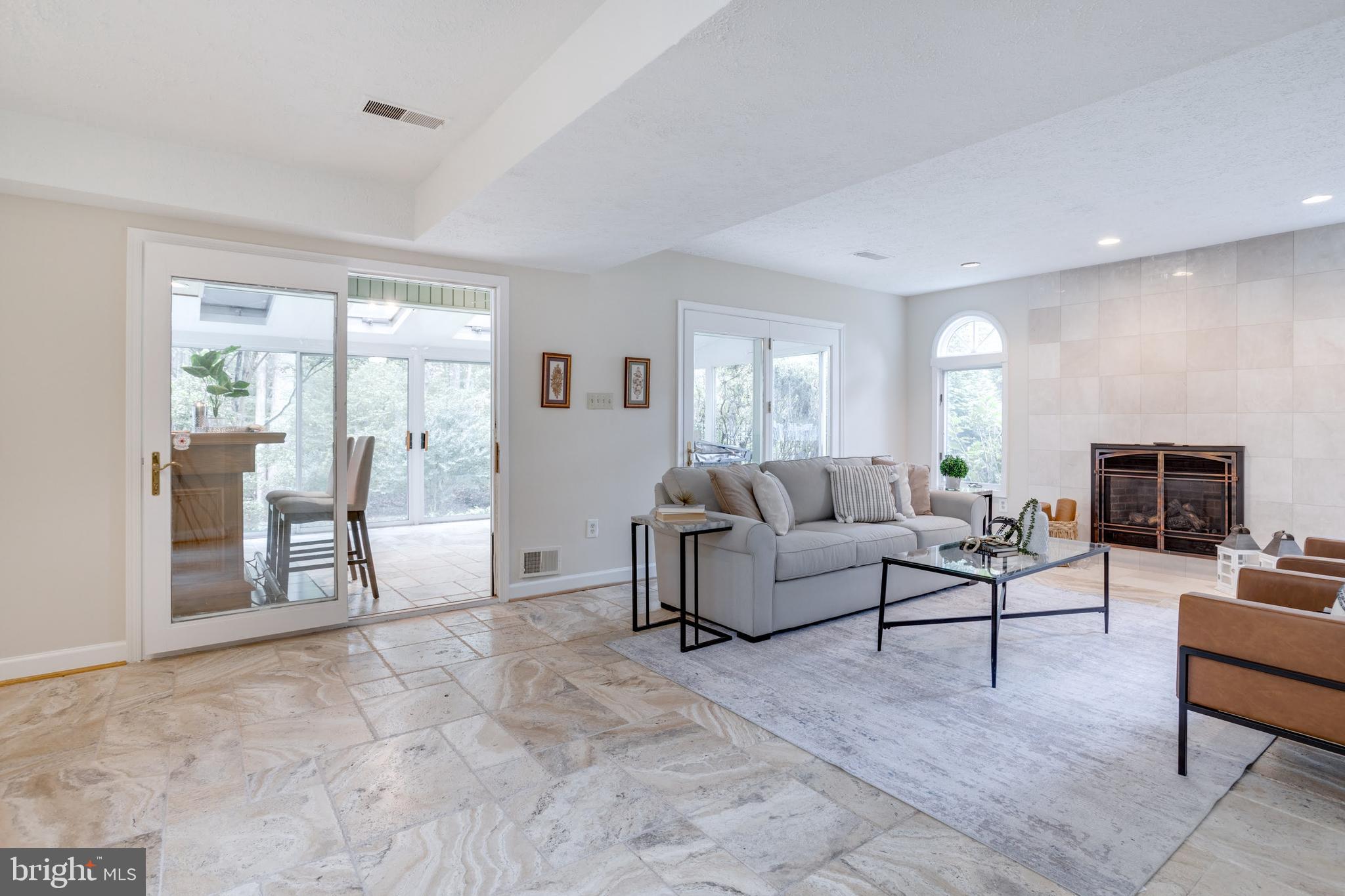 CLARKS CROSSING - Residential