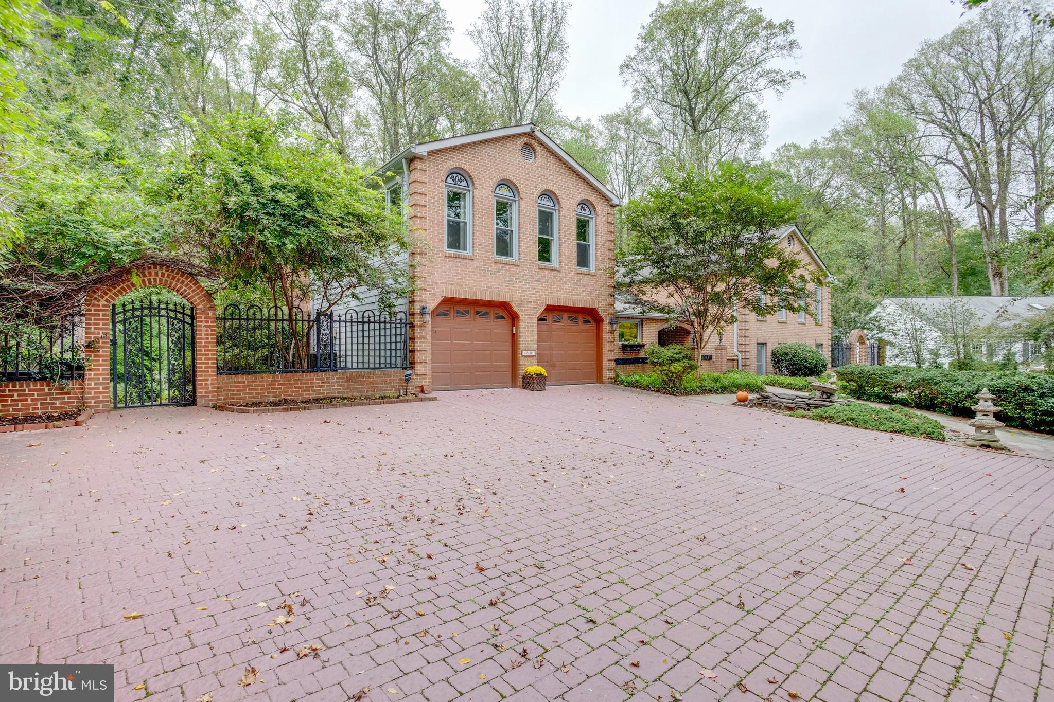 CLARKS CROSSING - Residential