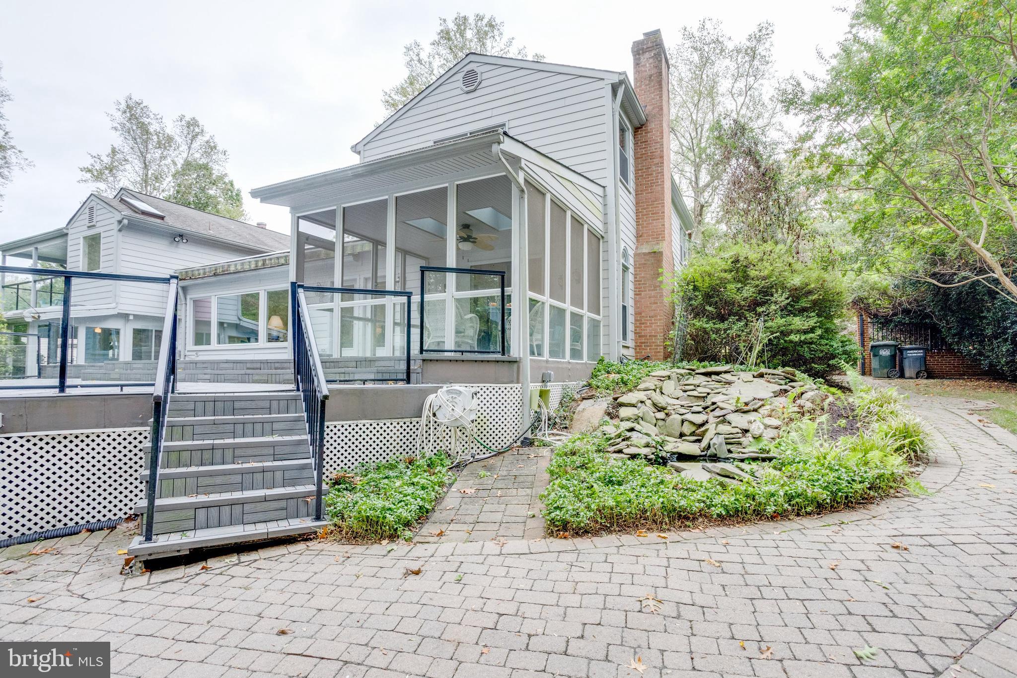 CLARKS CROSSING - Residential