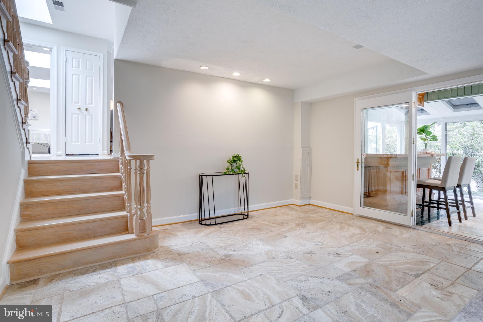 CLARKS CROSSING - Residential