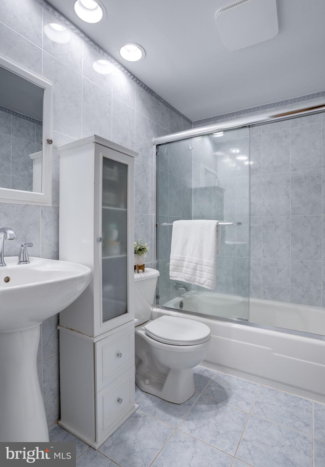 CLARKS CROSSING - Residential