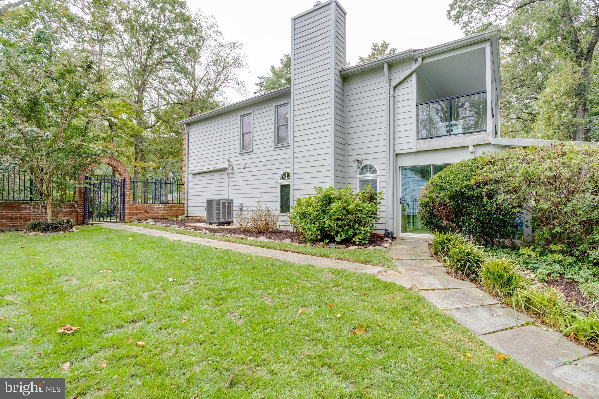 CLARKS CROSSING - Residential