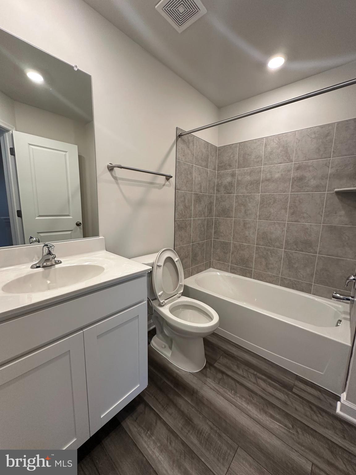 SHENANDOAH SPRINGS - Residential Lease