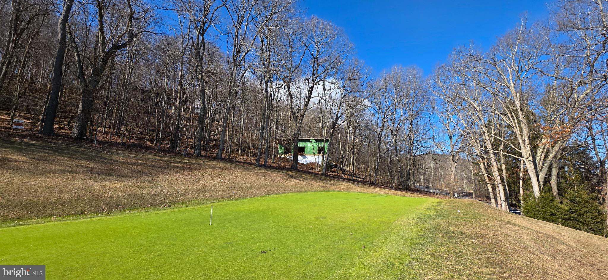 COUNTRY CLUB ACRES - Residential