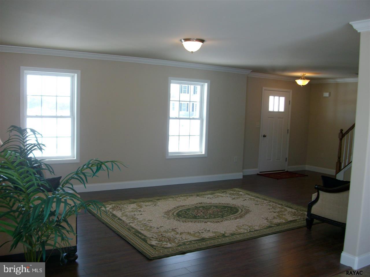 HAMPTON HEIGHTS - Residential