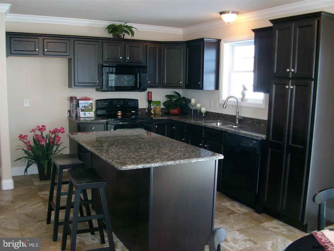 HAMPTON HEIGHTS - Residential