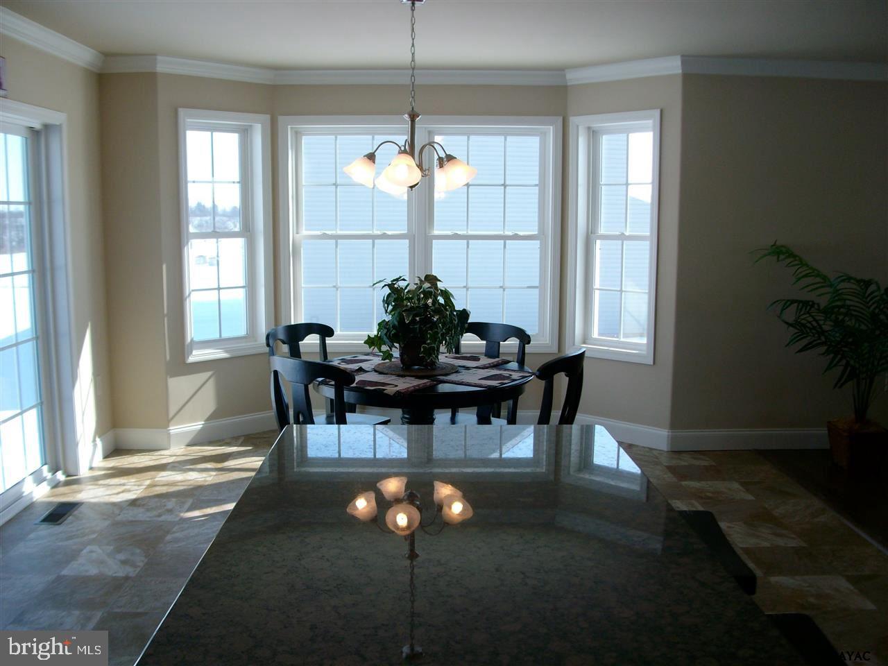 HAMPTON HEIGHTS - Residential