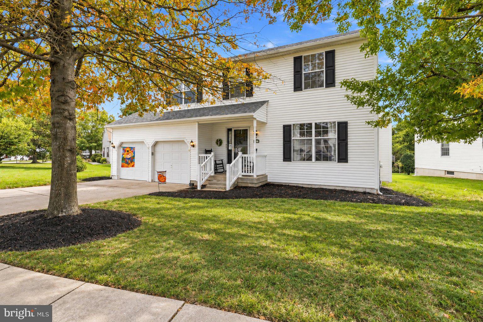 9 ROSLYN DRIVE