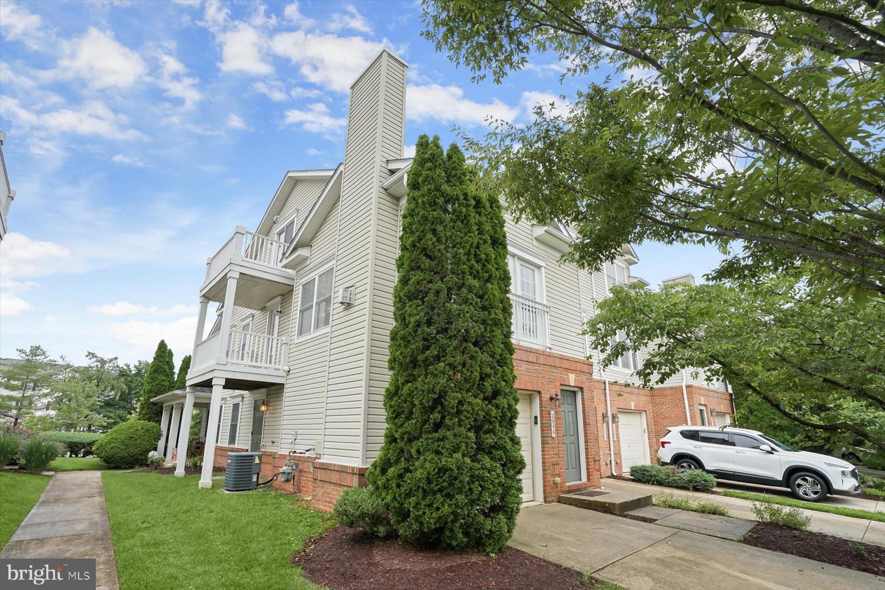 2044 ASTILBE WAY 2044