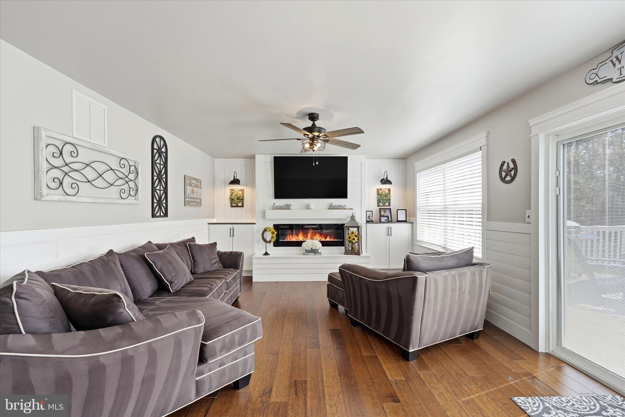 176 Warren Grove Rd, Barnegat, NJ, 08005, USA, 5 Bedrooms Bedrooms, ,3 BathroomsBathrooms,Residential,Active,176 Warren Grove Rd,NJOC2041596