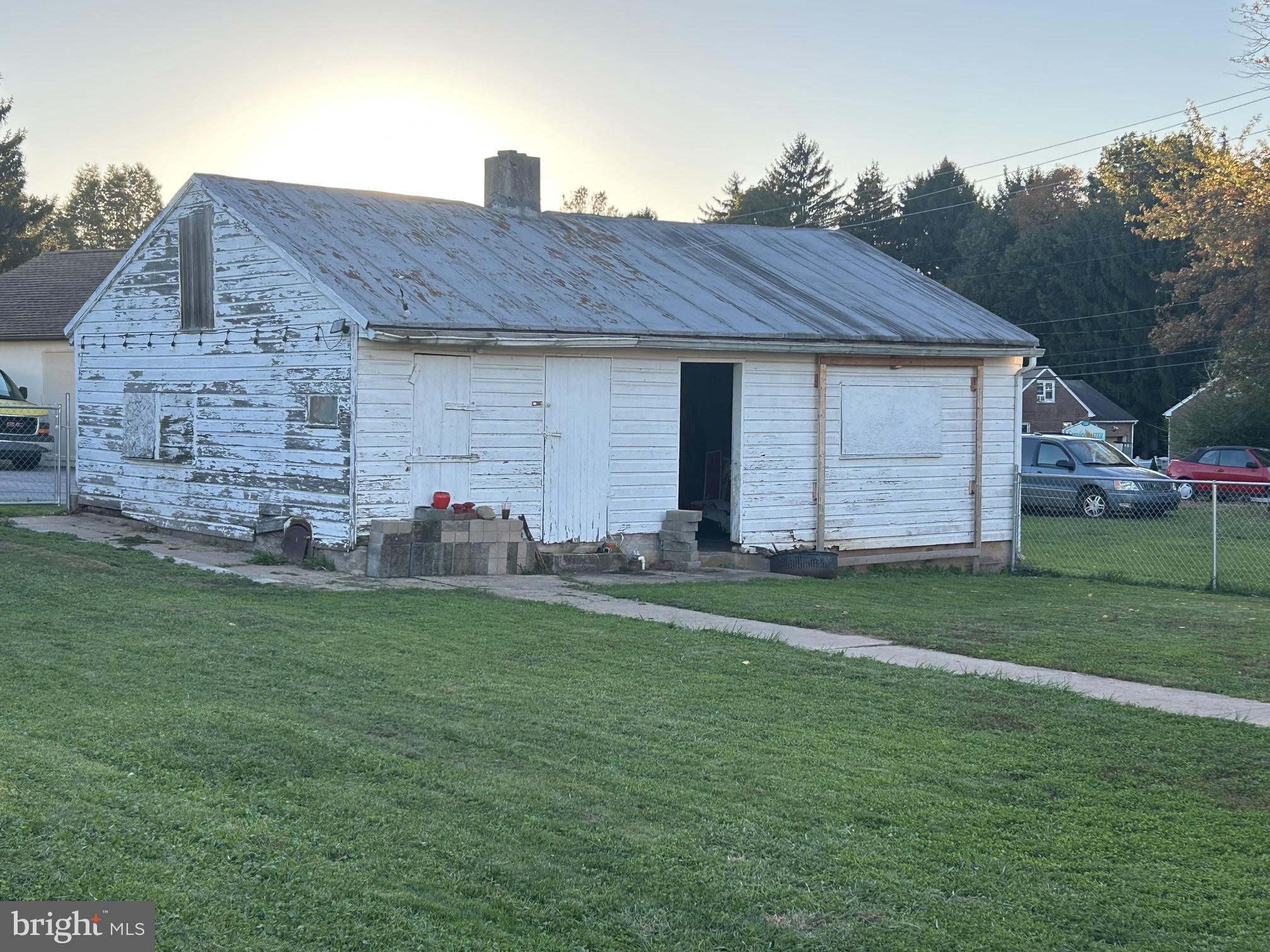3636 CARLISLE ROAD