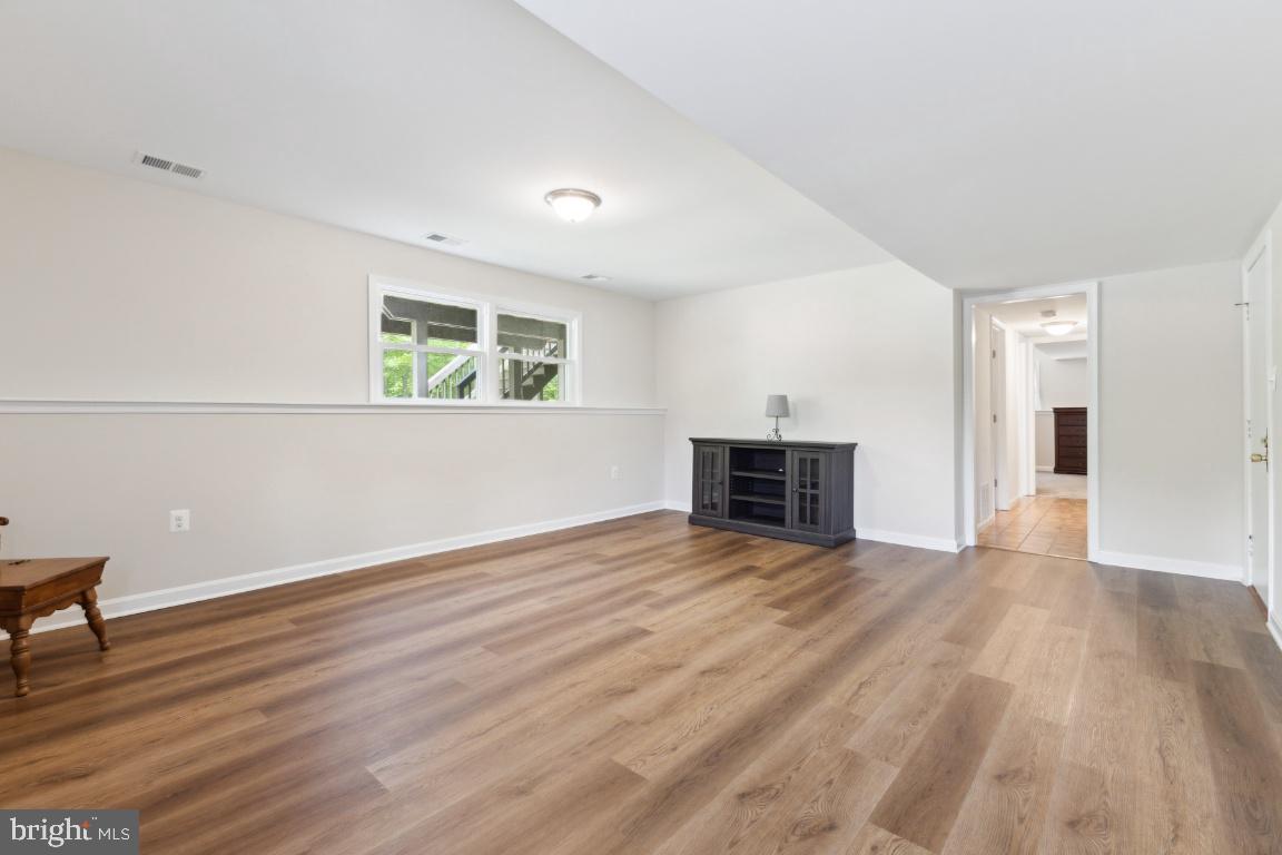 CLARKS RUN - Residential