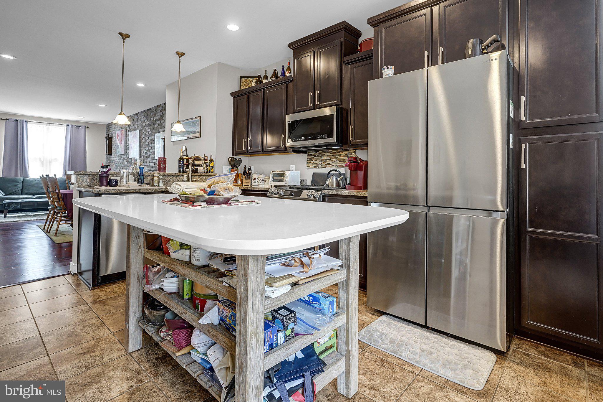 213 SHAMROCK DRIVE 3126
