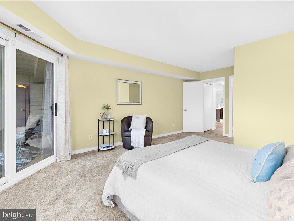 CHESAPEAKE HARBOUR - Residential