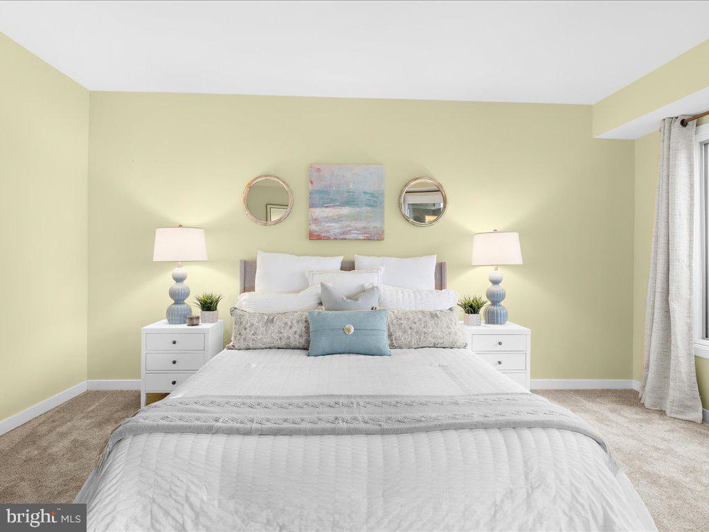CHESAPEAKE HARBOUR - Residential