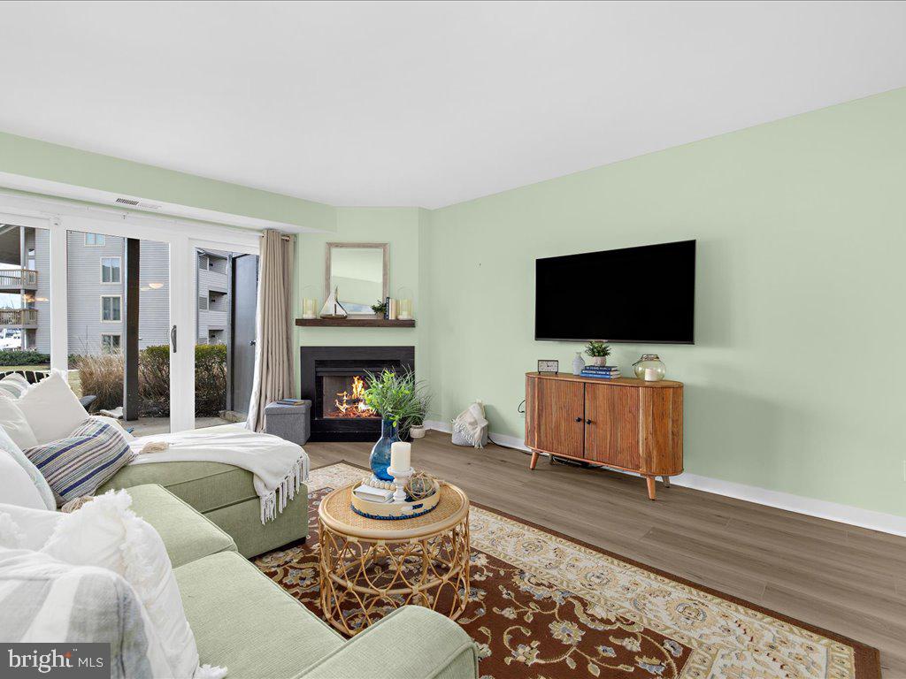 CHESAPEAKE HARBOUR - Residential