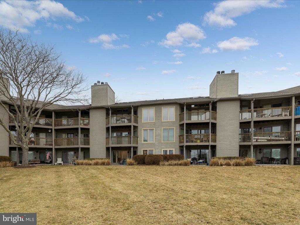 CHESAPEAKE HARBOUR - Residential