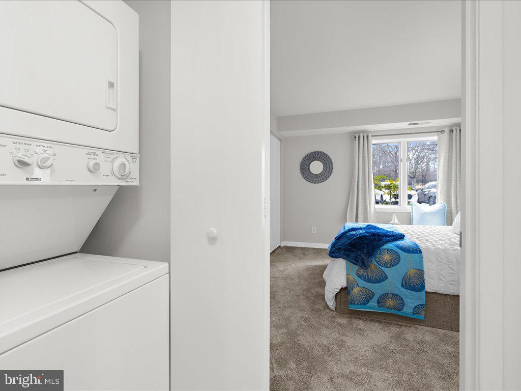 CHESAPEAKE HARBOUR - Residential