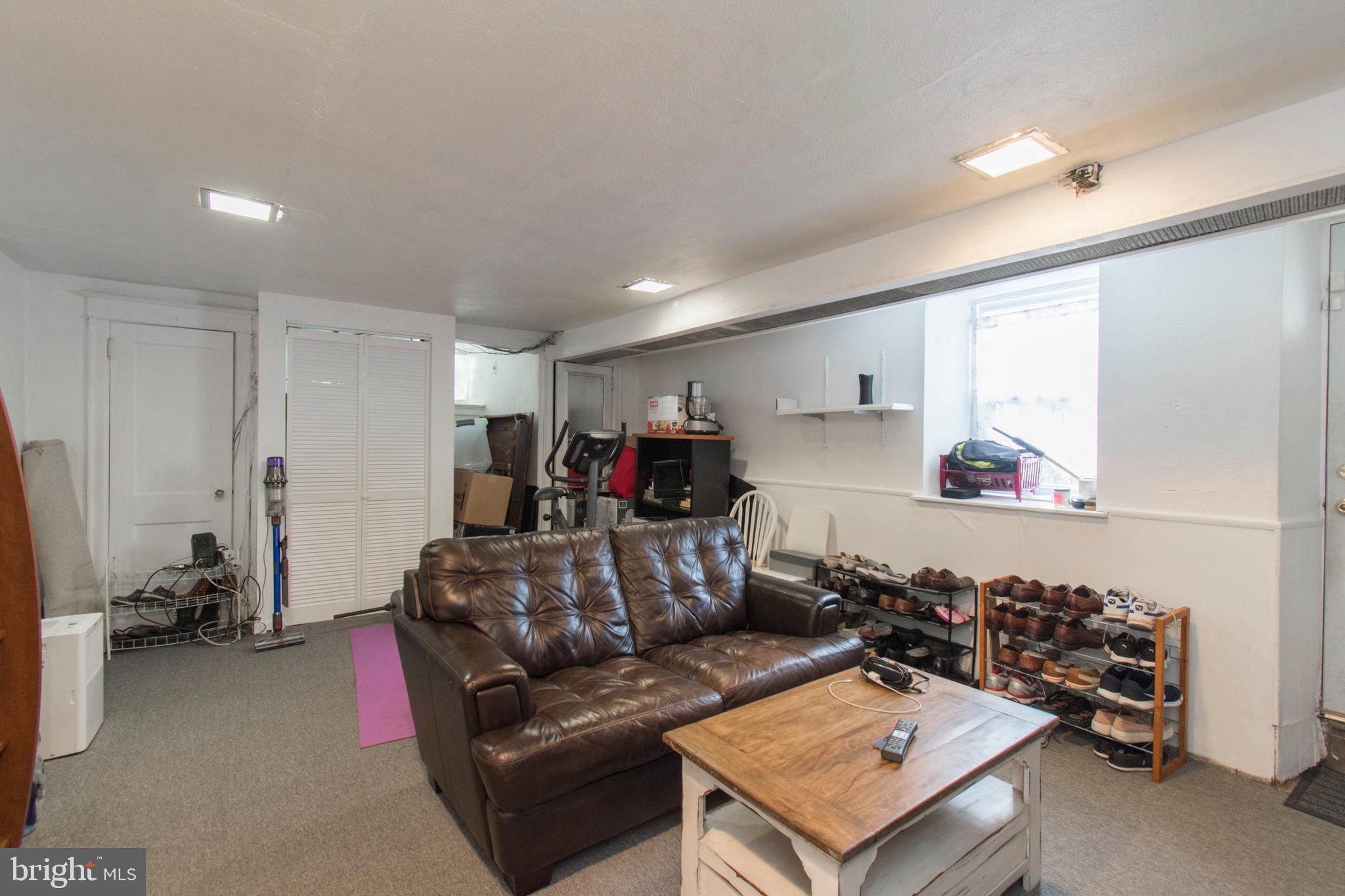 YEADON - Residential