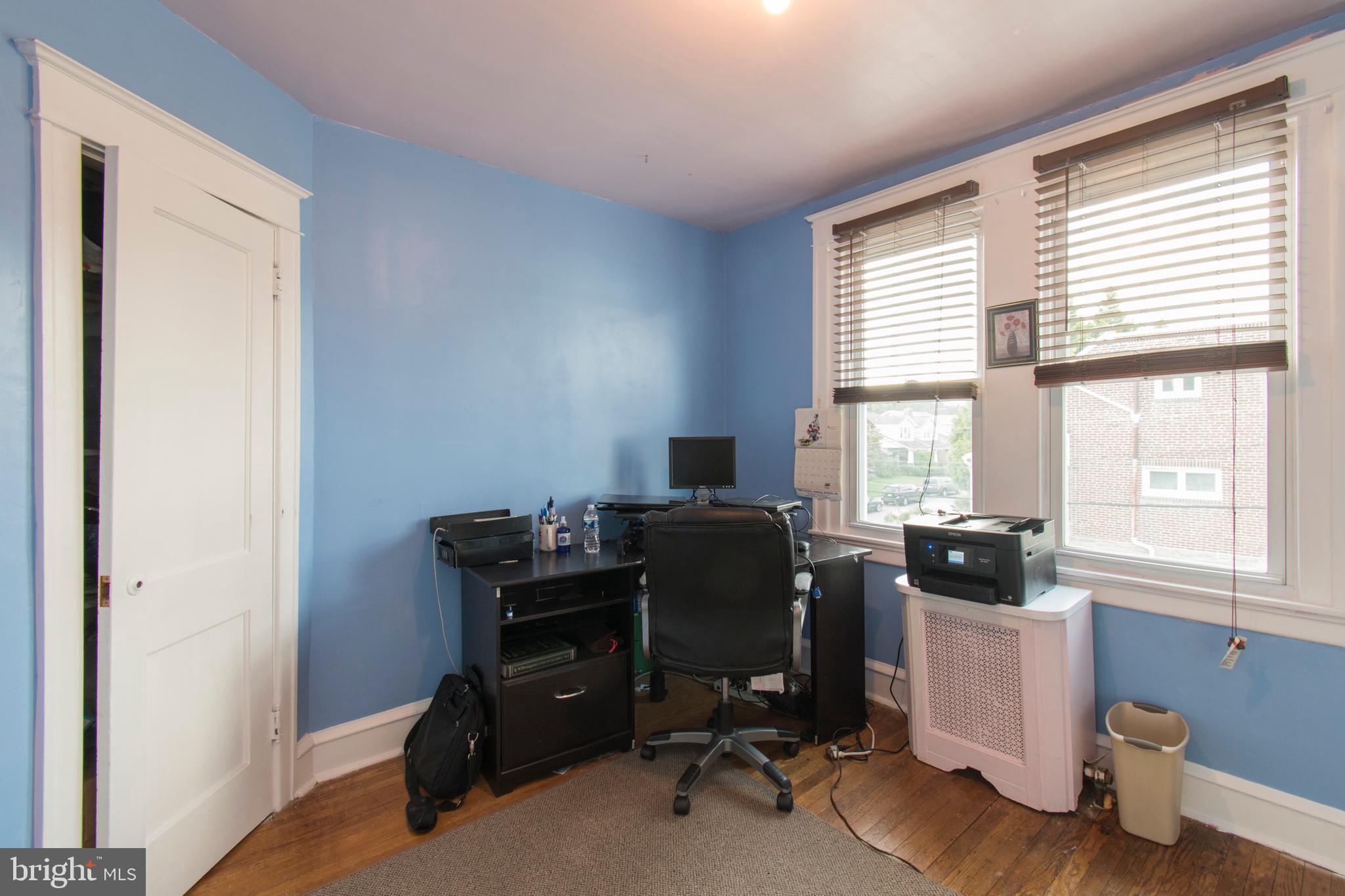 YEADON - Residential