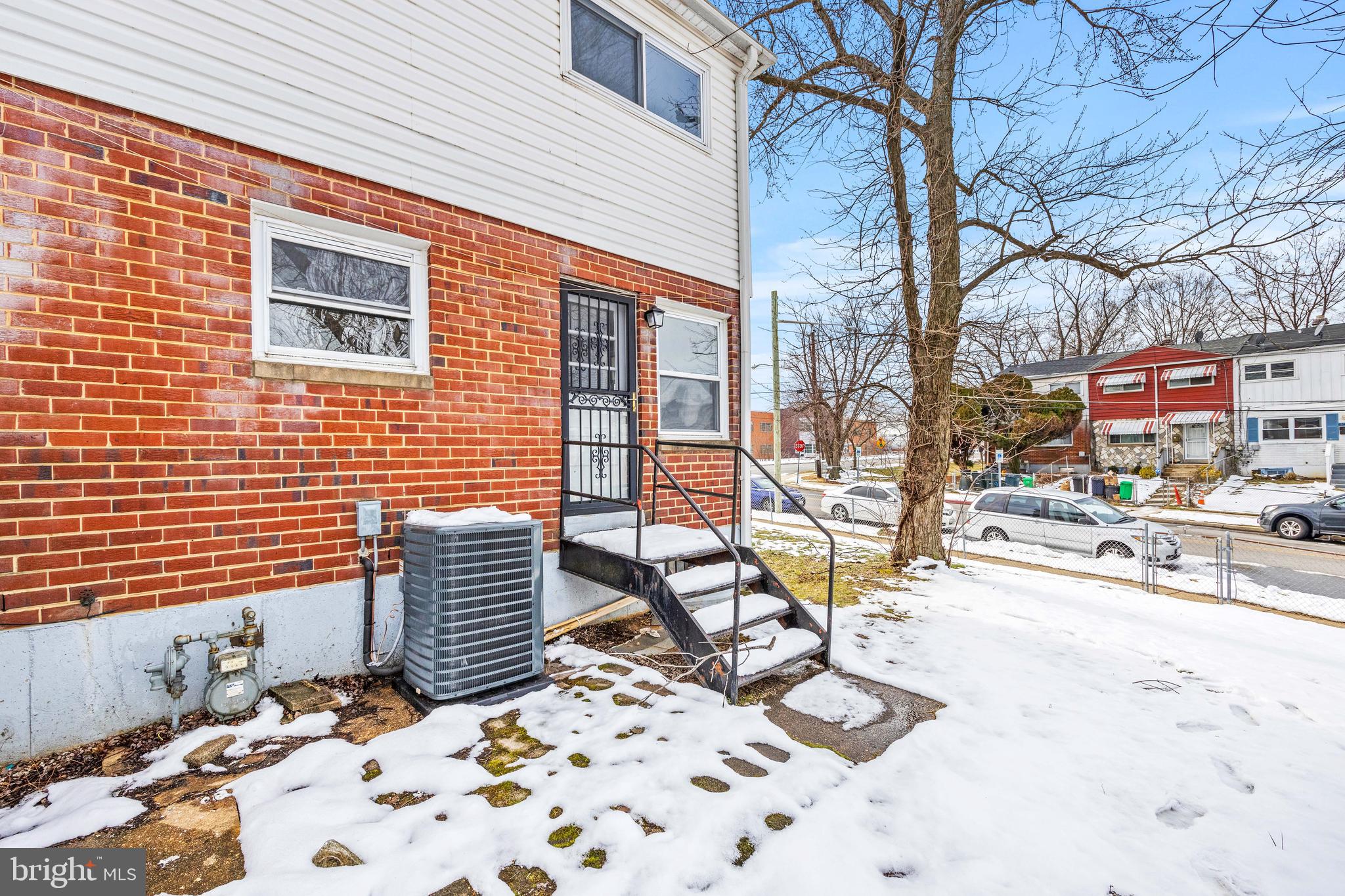 KENT VILLAGE - Residential