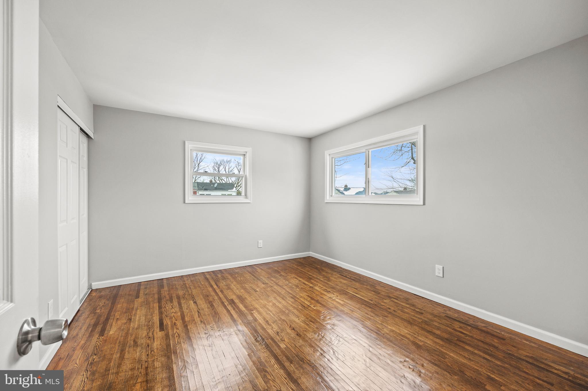 KENT VILLAGE - Residential