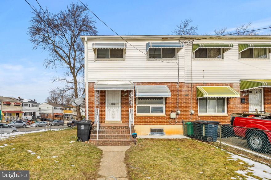 NO HOA FEES !!! This is a beautiful brick end unit townhouse that is move-in ready and has been recently renovated. It features 3 bedrooms, 1 full bath and 1 half bath. The kitchen has been upgraded with new cabinets and Quartz granite countertops. The house also comes with new stainless steel appliances and new HVAC , washer & dryer. The hardwood floor and new luxury vinyl floor in the kitchen and dining room add to the charm of this freshly painted gem. The backyard is spacious and there is a Fairmont Heights High school right across the street. The house is conveniently located near restaurants, shopping, and offers easy commute to Rt50, 495 & 202. This lovely townhouse is to sell fast.