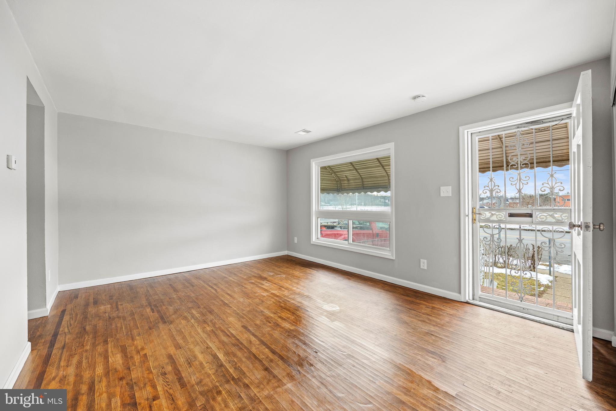 KENT VILLAGE - Residential