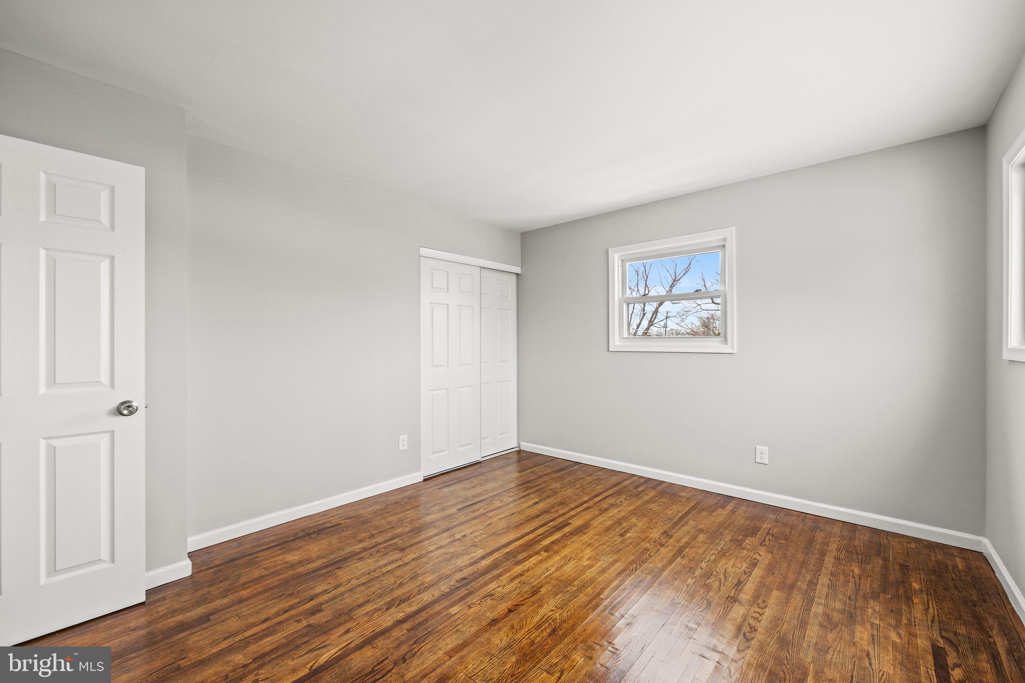 KENT VILLAGE - Residential