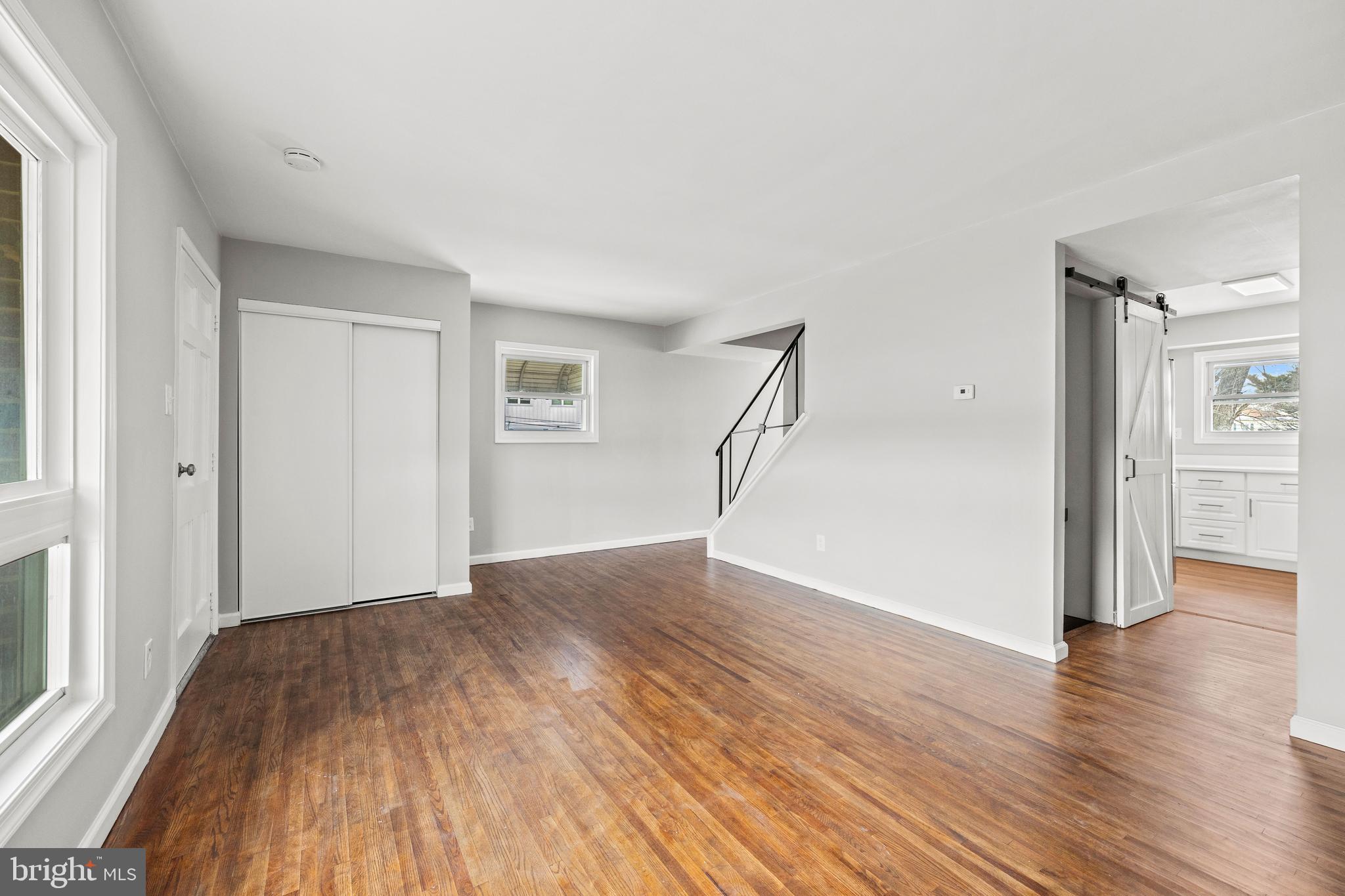 KENT VILLAGE - Residential