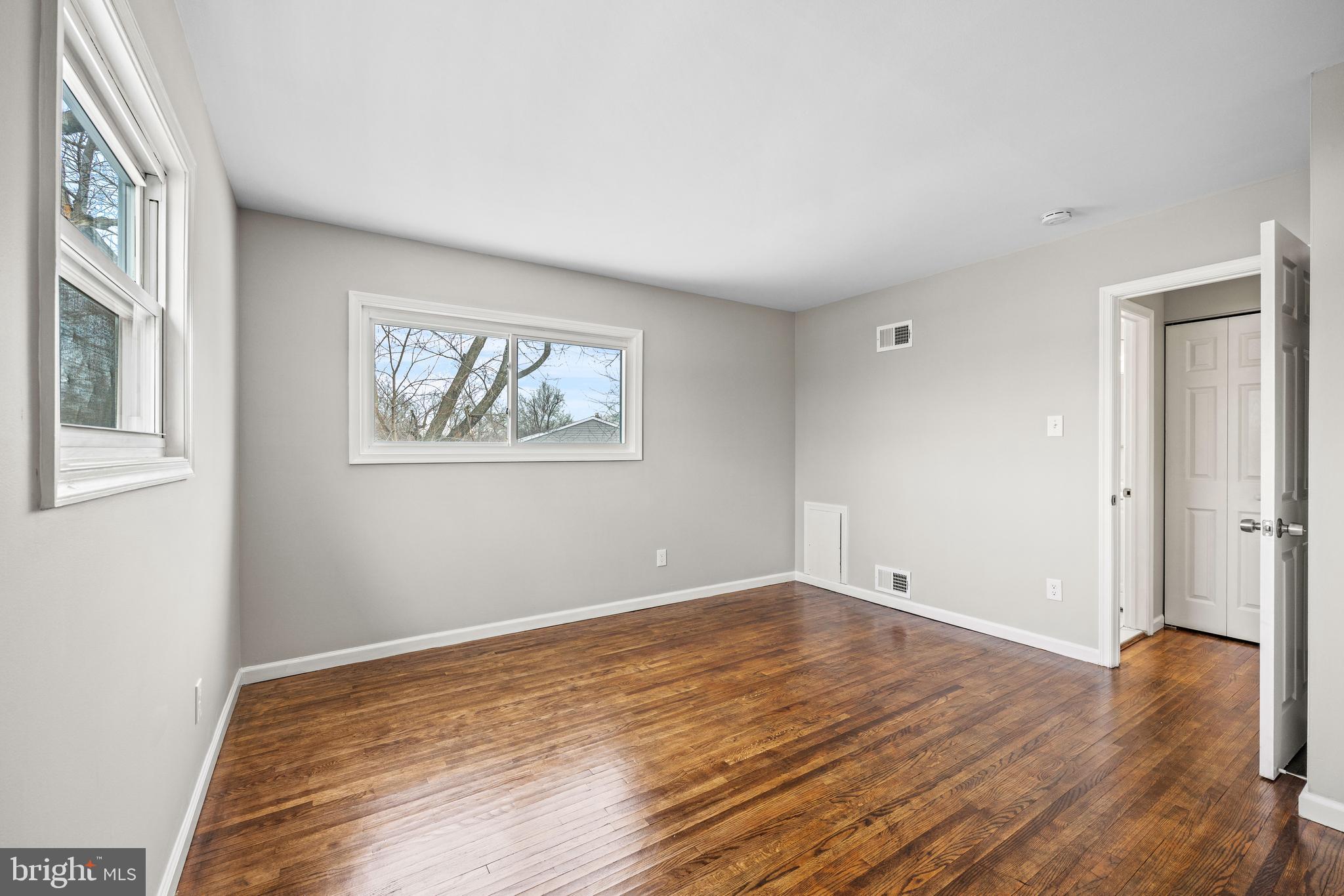 KENT VILLAGE - Residential