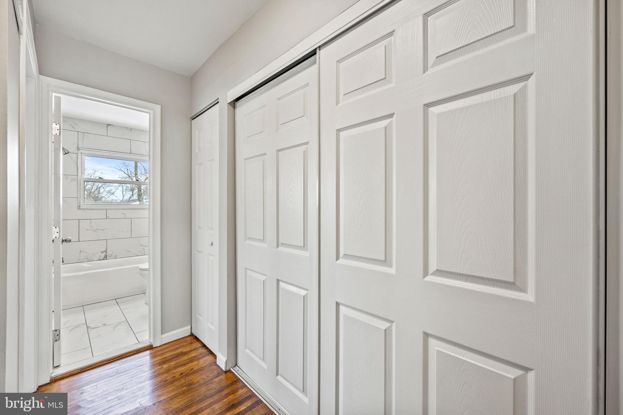 KENT VILLAGE - Residential