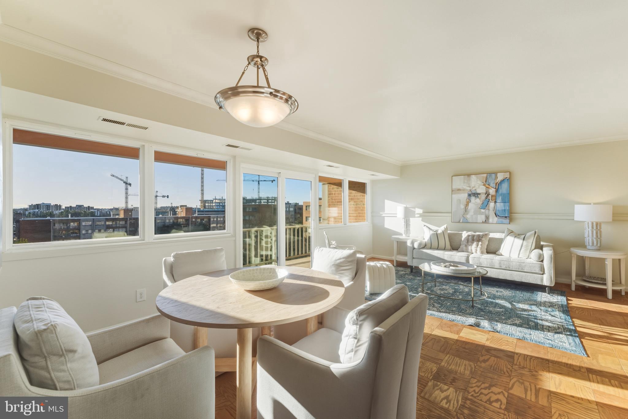 THE SEASONS - Residential