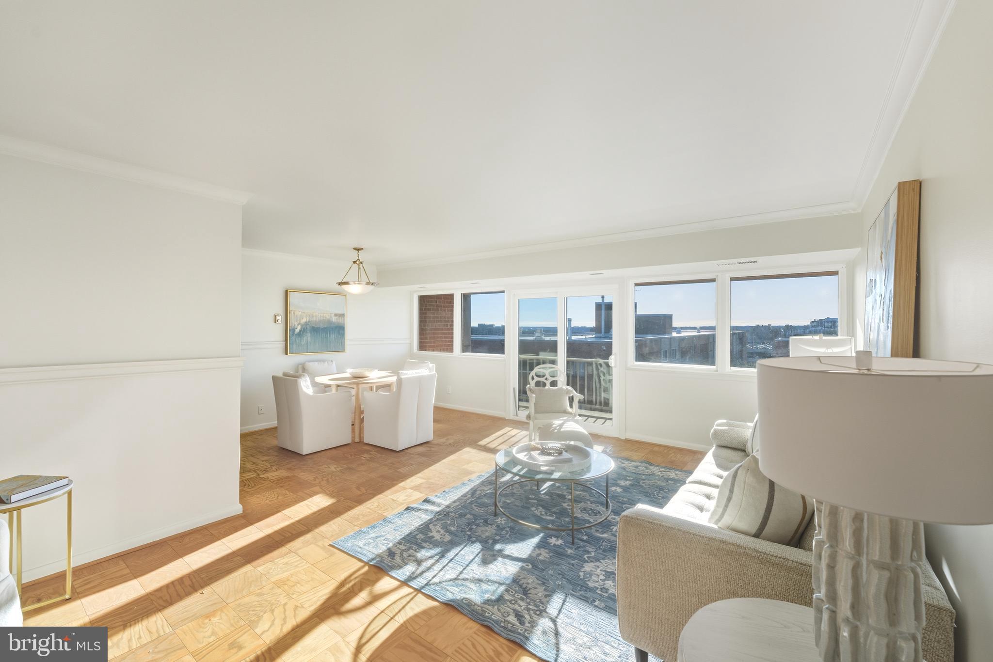 THE SEASONS - Residential