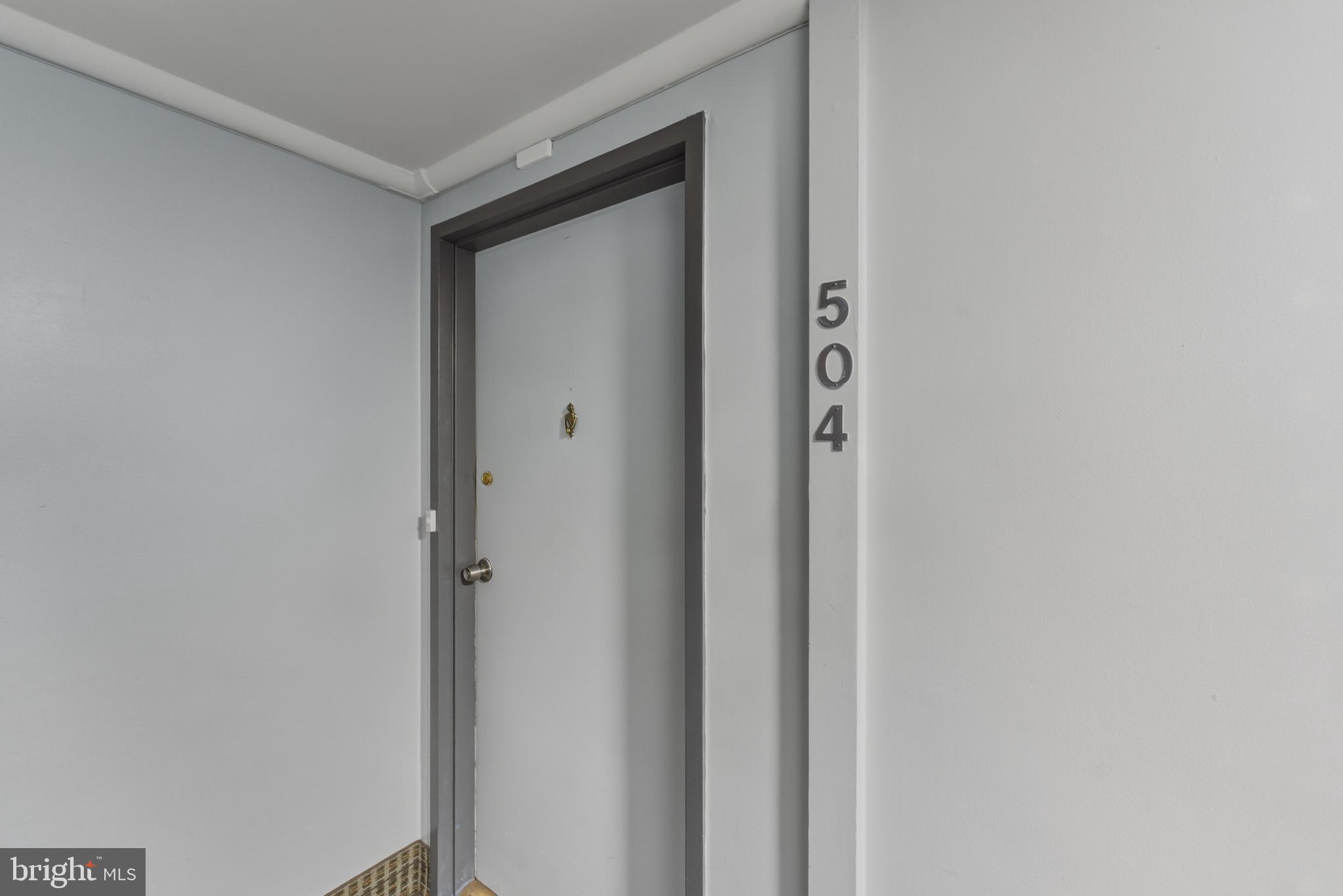 THE SEASONS - Residential