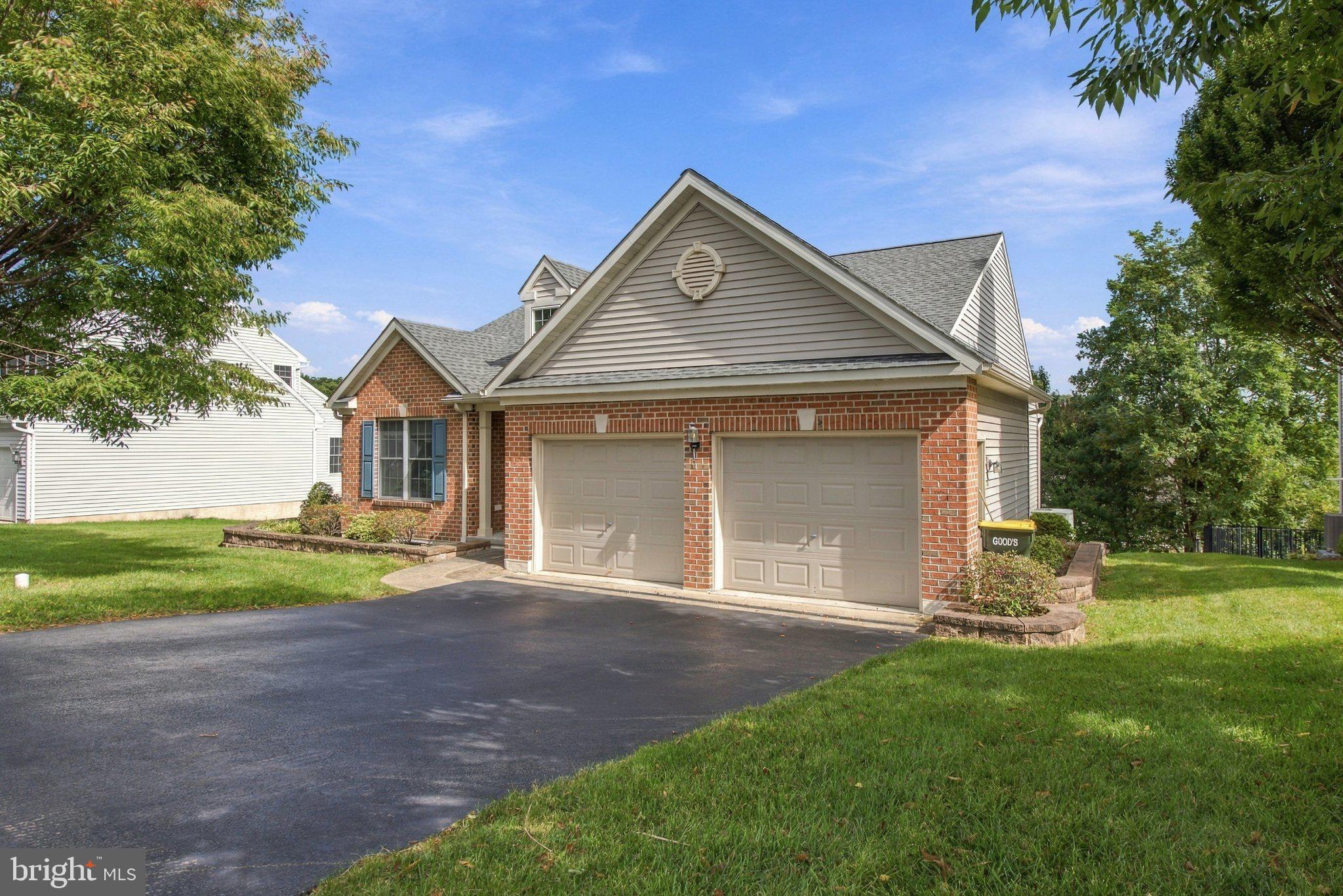 8 CAMERON COURT