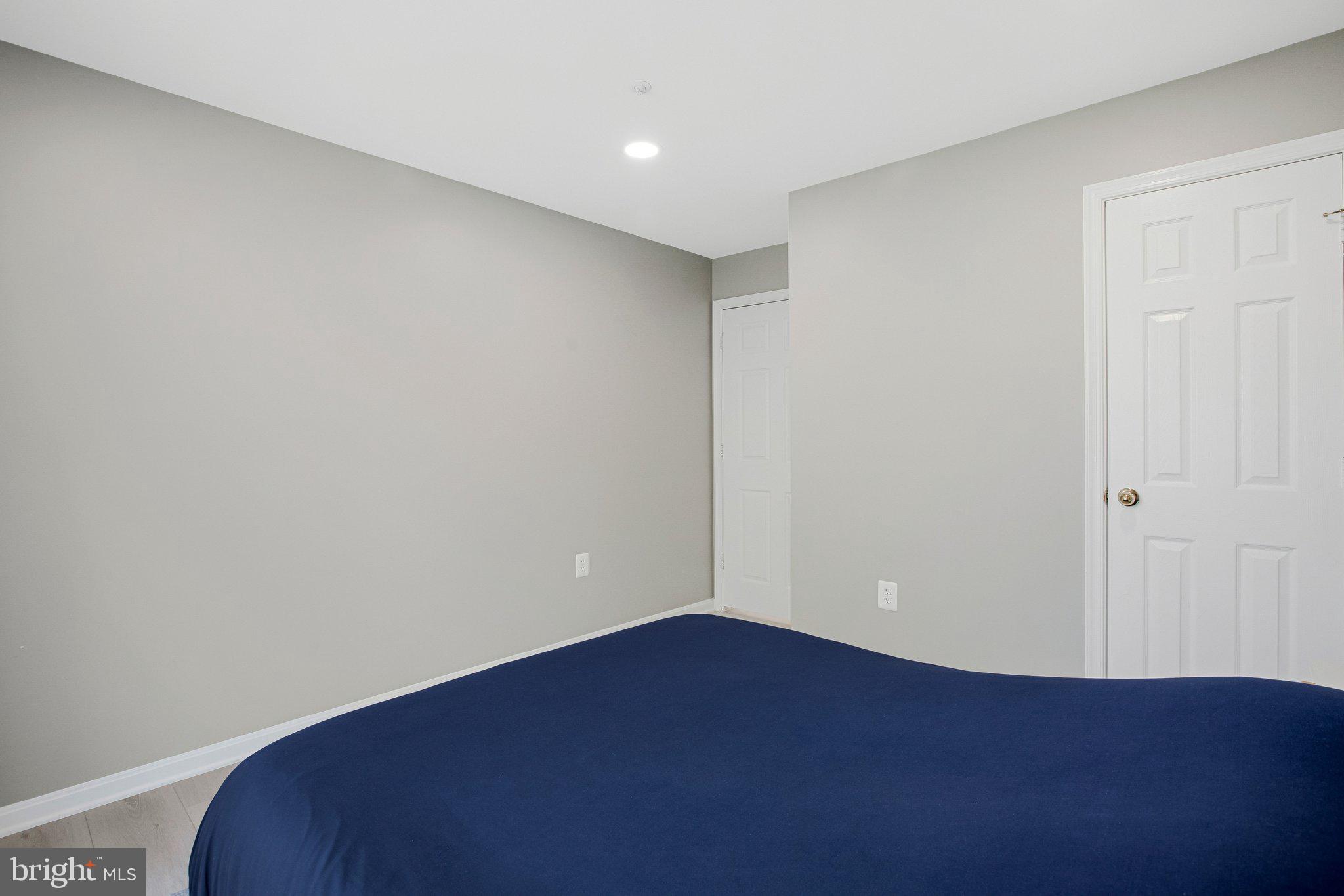 BROOKSTONE - Residential