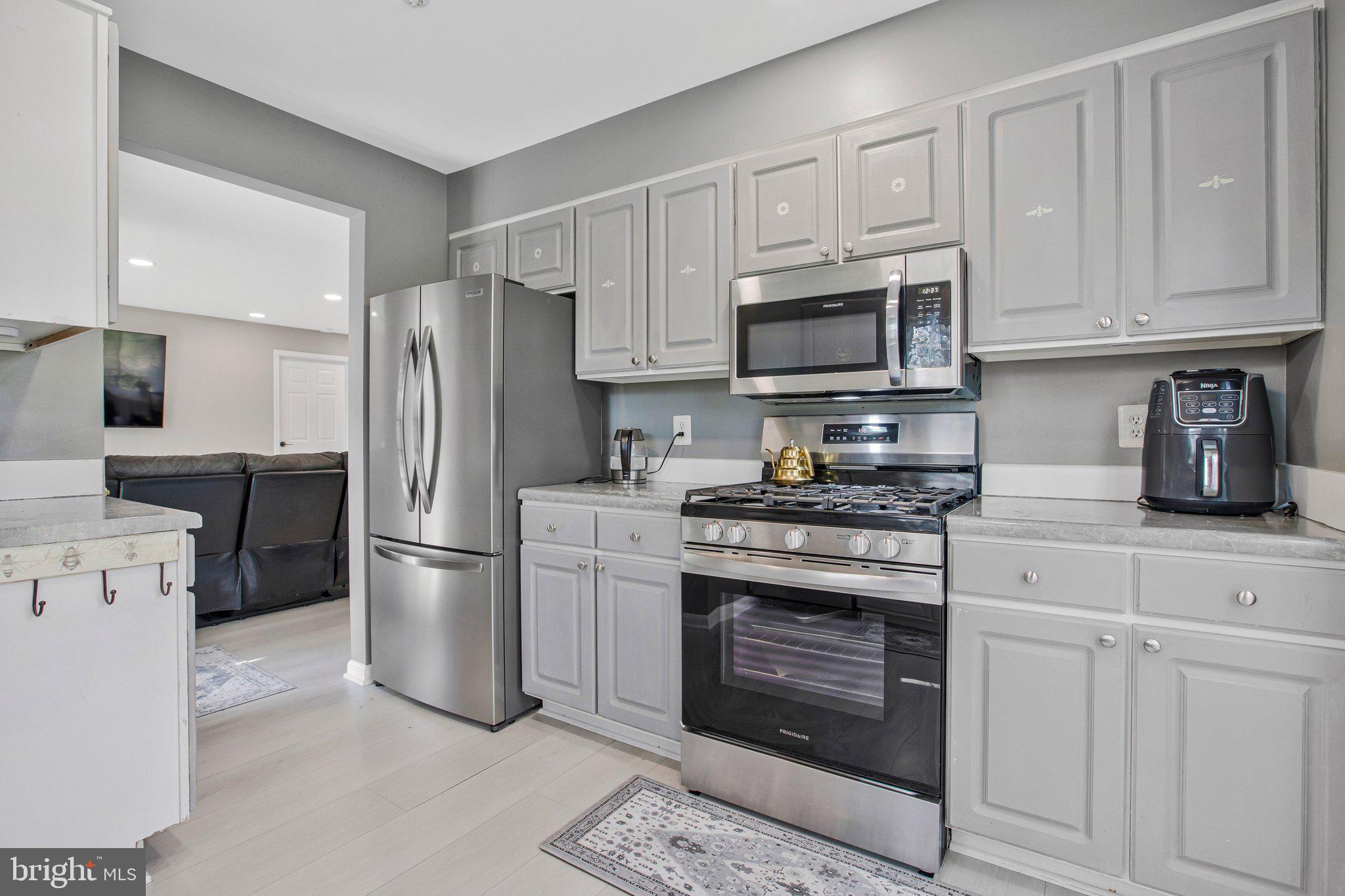 BROOKSTONE - Residential