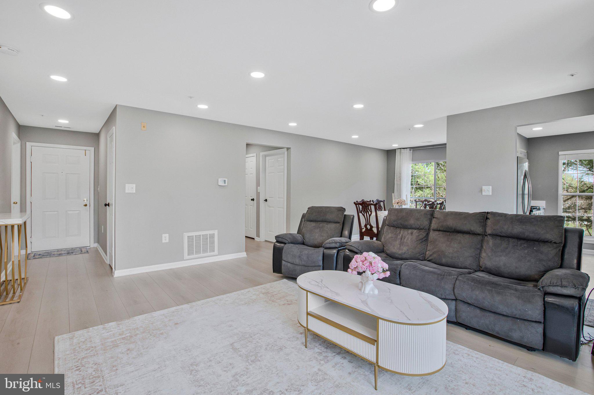 BROOKSTONE - Residential