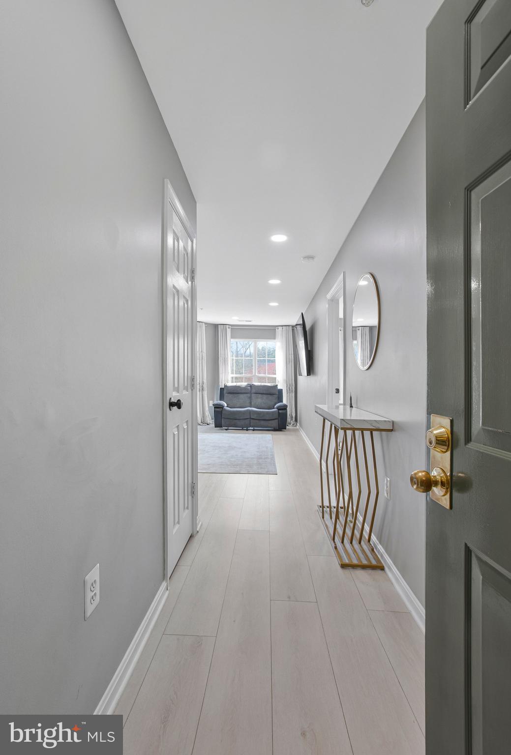 BROOKSTONE - Residential