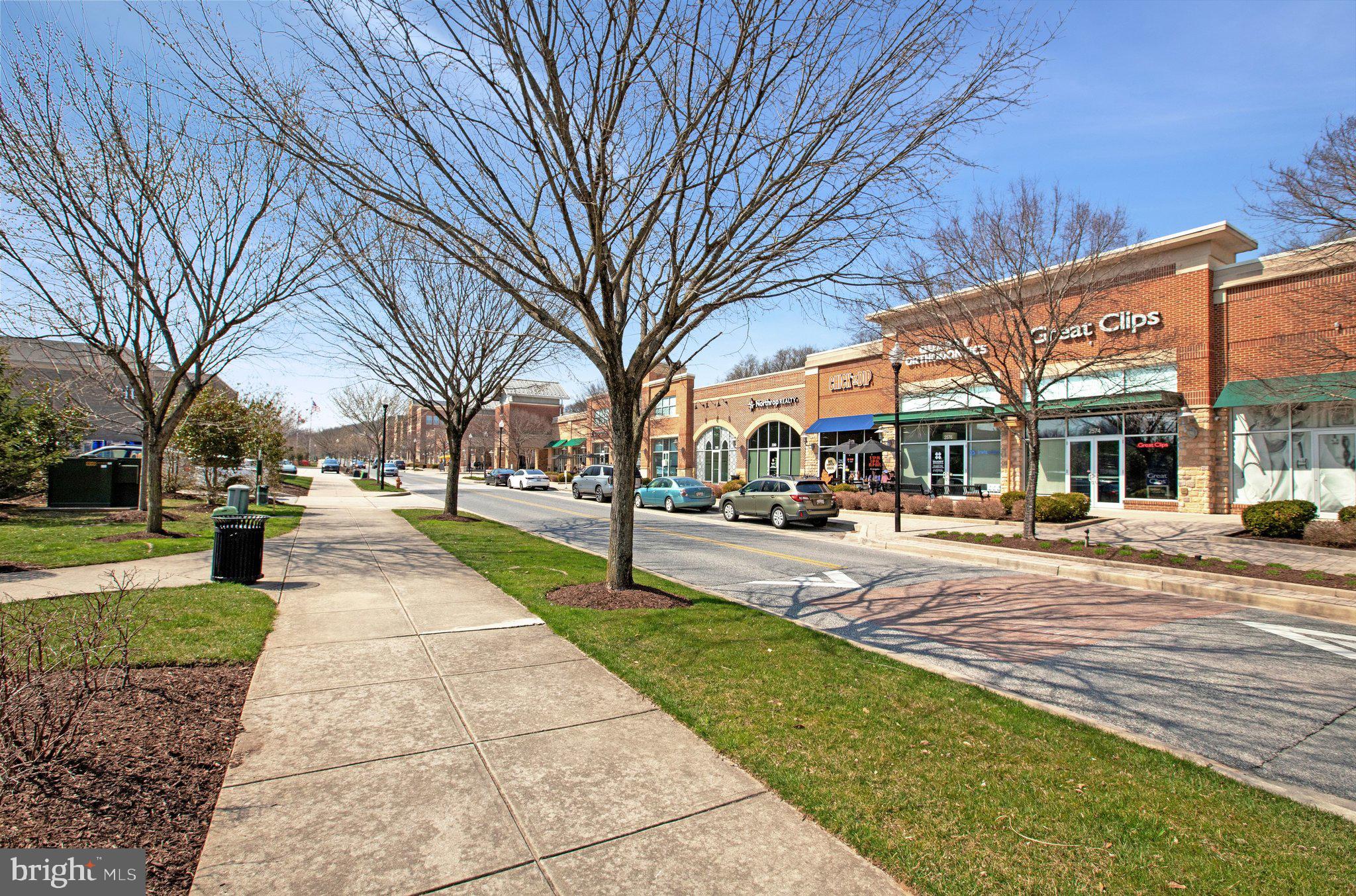 BROOKSTONE - Residential