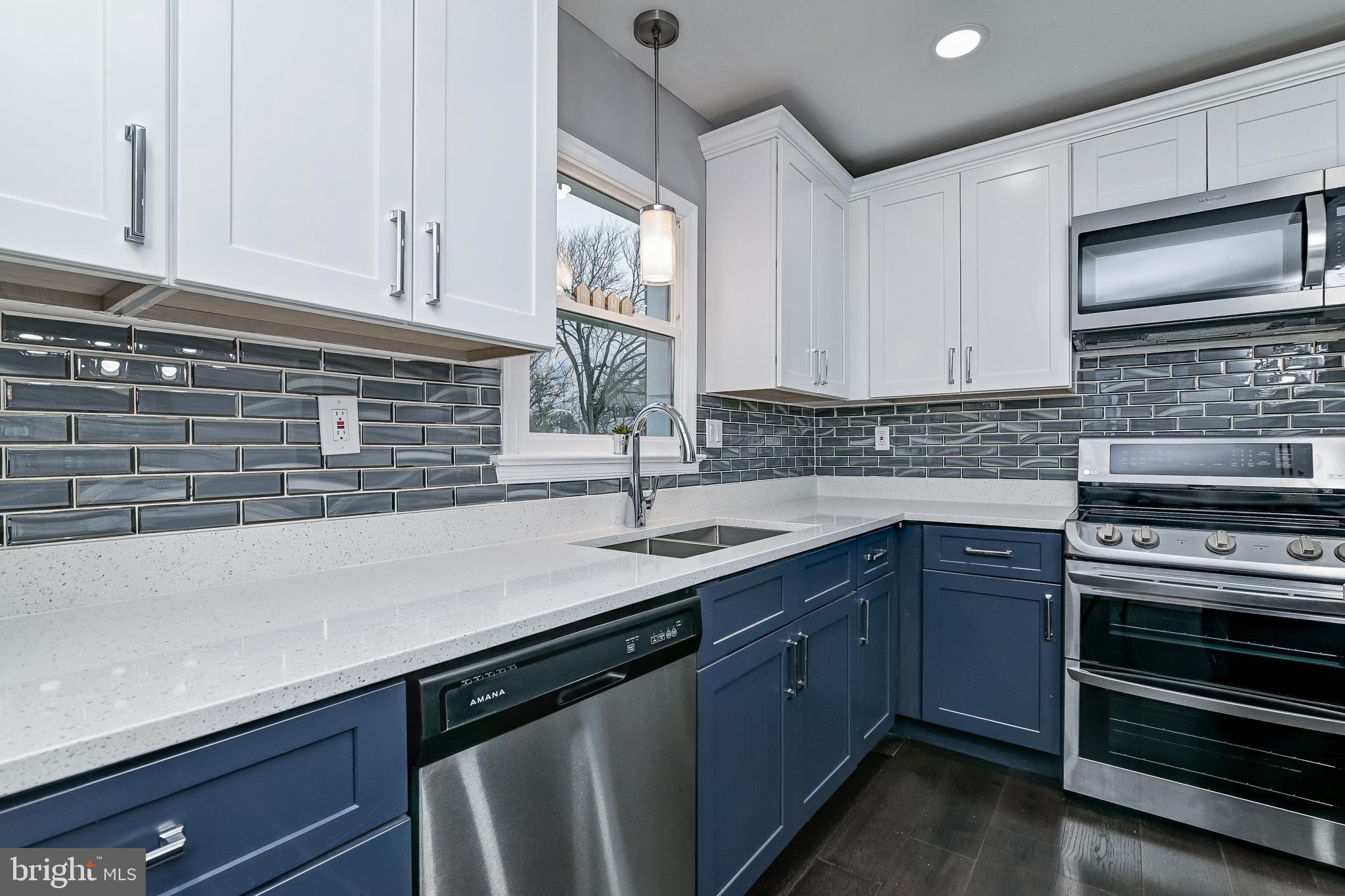 RIVERDALE - Residential