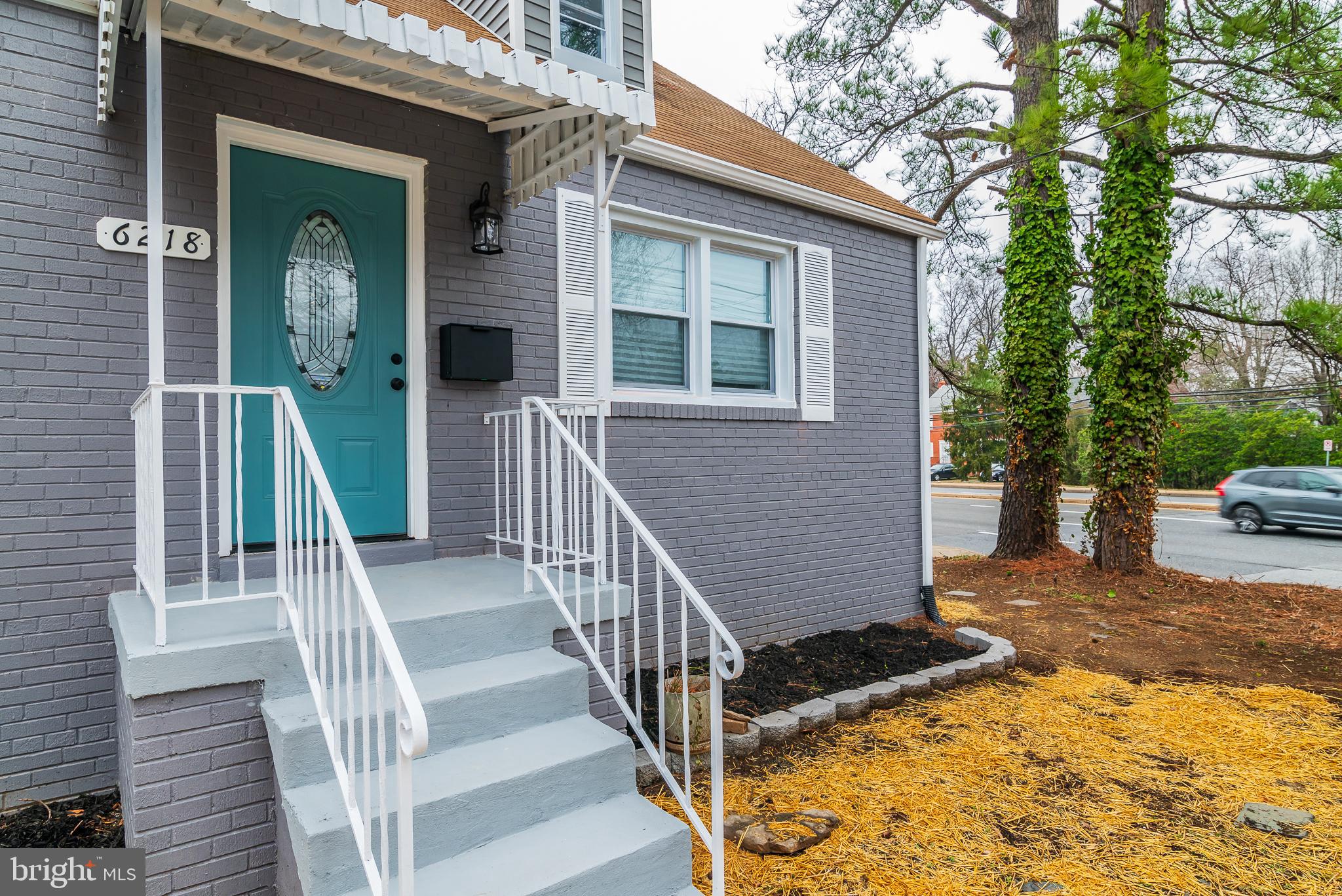 RIVERDALE - Residential